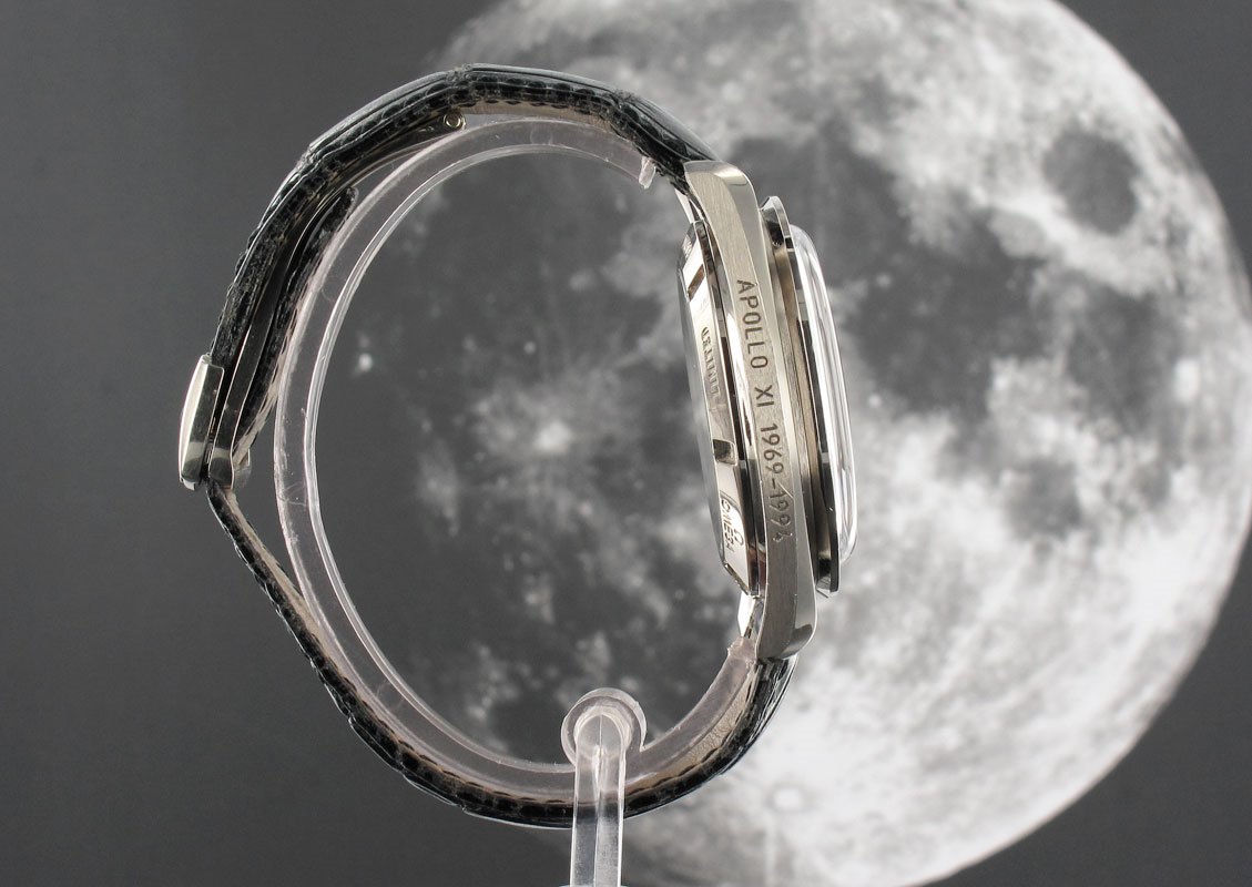 Watch Guru - Watch Fiend - Omega - Speedmaster 25Th Anniversary Apollo XI